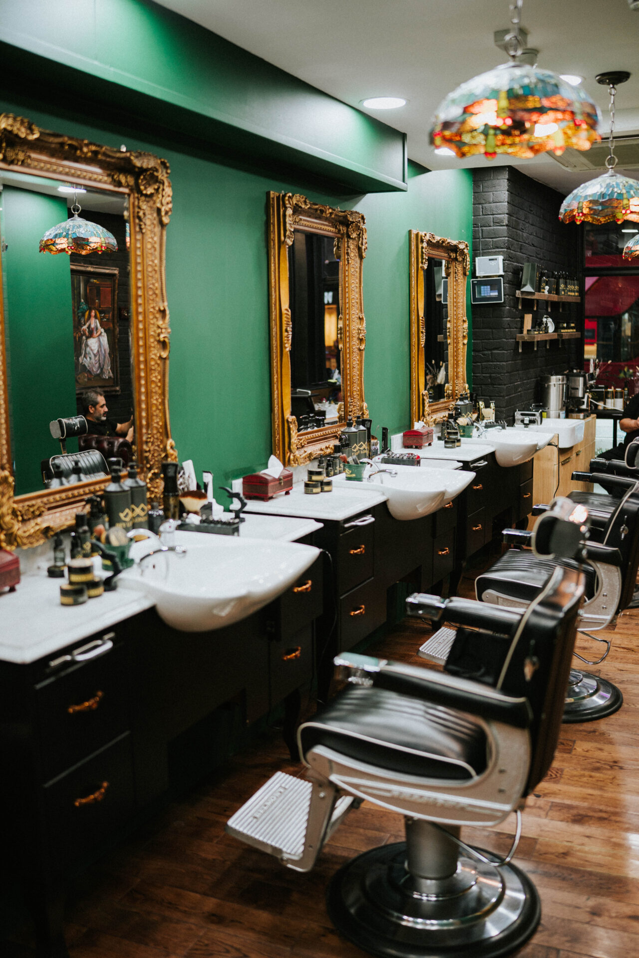 Premium Barber Services at Bey London